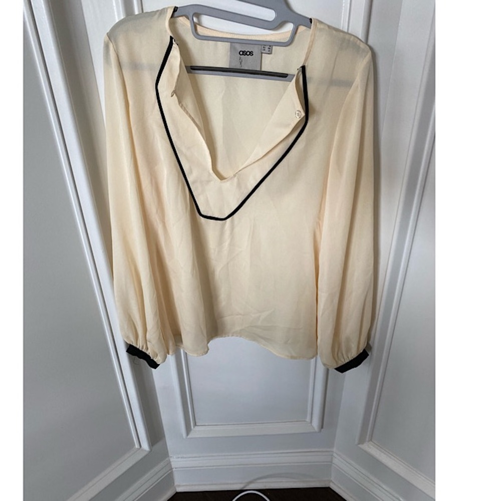 ASOS Cream Blouse with Black Trim - Size: 2